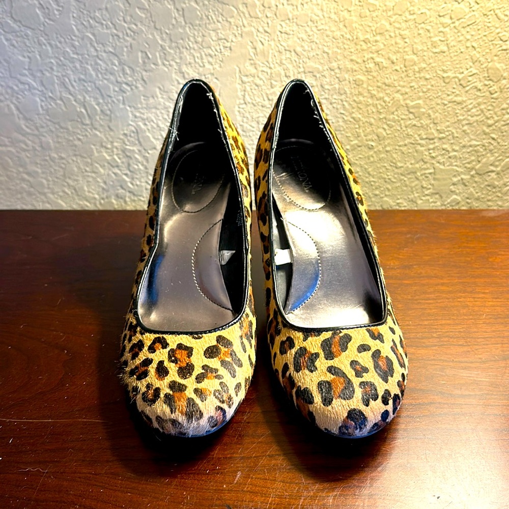 Target Merona brand faux fur leopard print heels size 10 2.5 inch heel